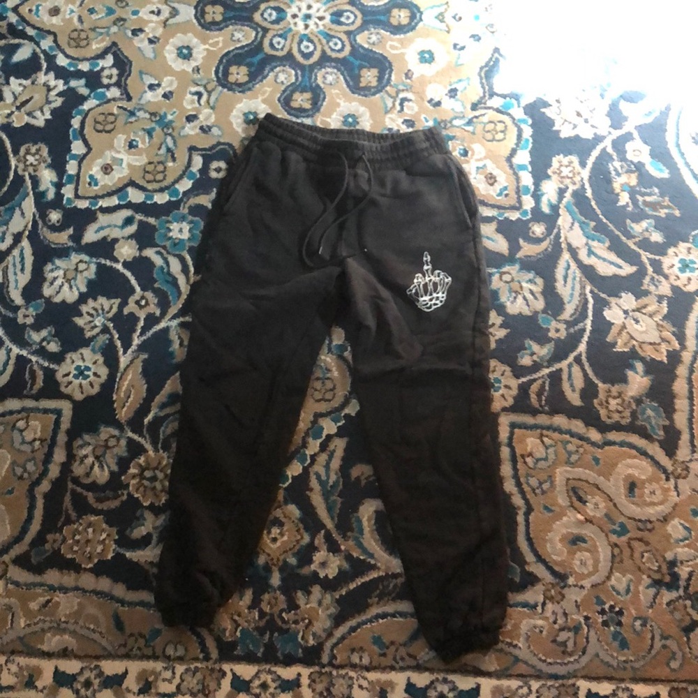 fashion nova sweats small